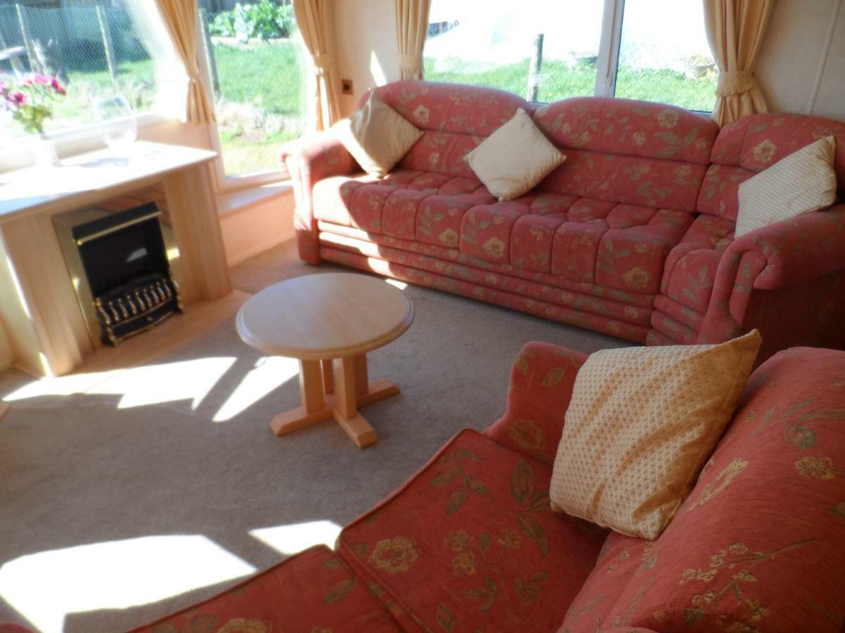 Luxury Mobile Home Near Perranporth Situated On A Quiet Farm Truro Exterior photo